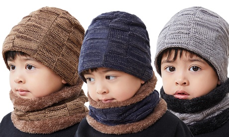 Berretto invernale e scaldacollo lavorati a maglia, disponibili in vari colori