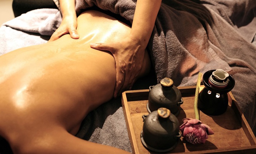 Image 2: Masaje de 30, 45 o 60 minutos con técnica a elegir para 1 persona