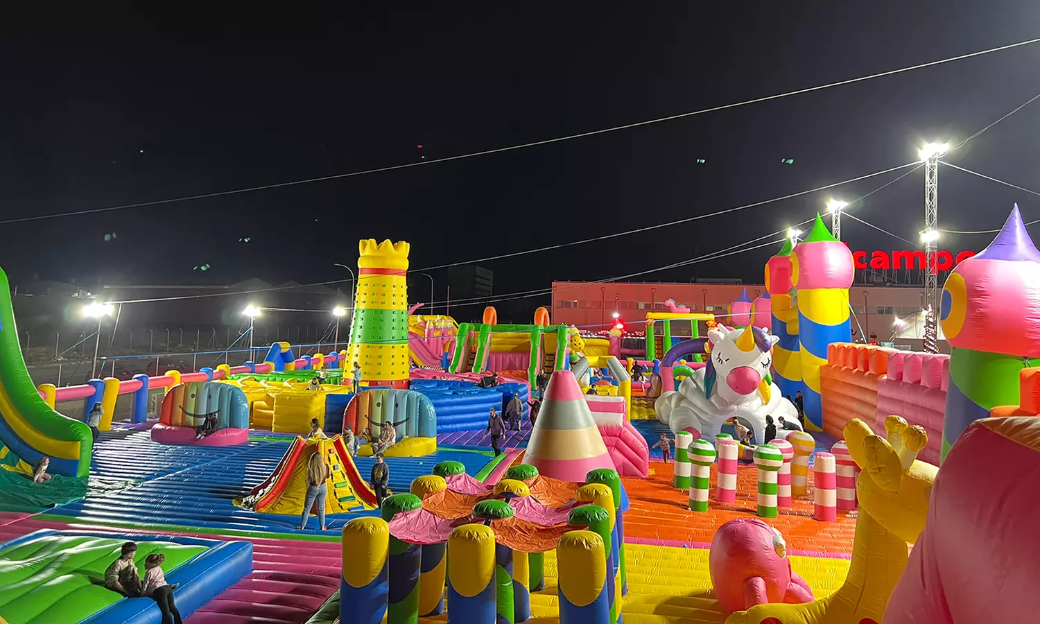 Parque WOW de hinchables: entrada con fecha a elegir para 1 persona