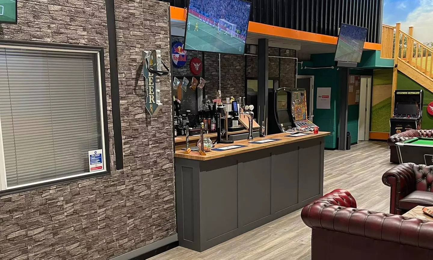 Hit the Bullseye, Sip Your Fav Drink & Share a Fun Darts Experience