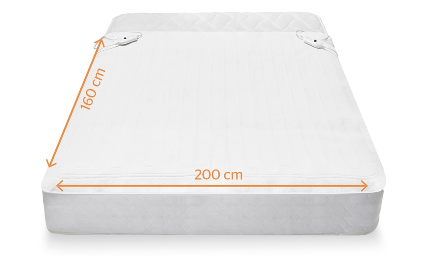Image 6: Silentnight Dual Control Electric Blanket - Yours&Mine, Super Soft, Machine Washable