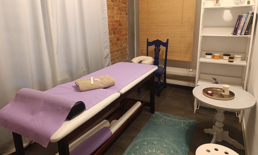 Image 6: Odprężenie ciała i umysłu: Lomi Lomi, masaż dla dwojga i więcej