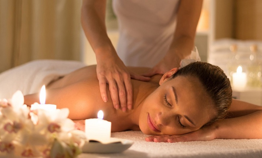Image 3: Masajes relajantes de 45-50 minutos en paquetes de 1, 3 o 5 sesiones 