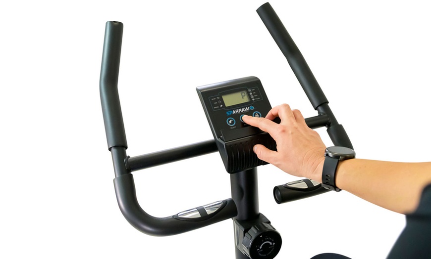 Image 12: Equipements de fitness Sparraw : machine squats, banc, vélo, rameur