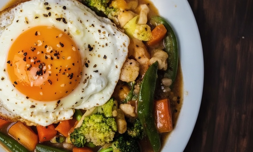 Image 10: Sizzling Sri Lankan Platters, Island Cocktails & Lively Vibes 