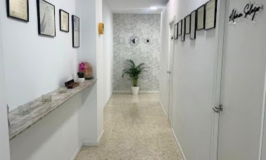 Image 6: 2 o 4 sesiones de maderoterapia y presoterapia en una zona a elegir