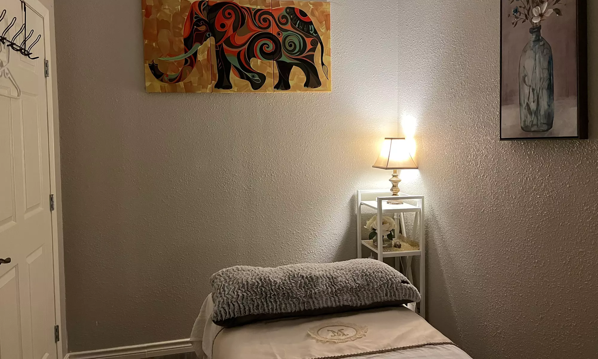Up to 51% Off on 50 Mins Therapeutic Body Massage with Hot Stone