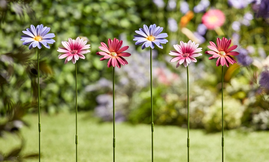 Image 7: 6 or 12 Pack of Metal Flower Stakes - Pansy / Sunflower / Daisy
