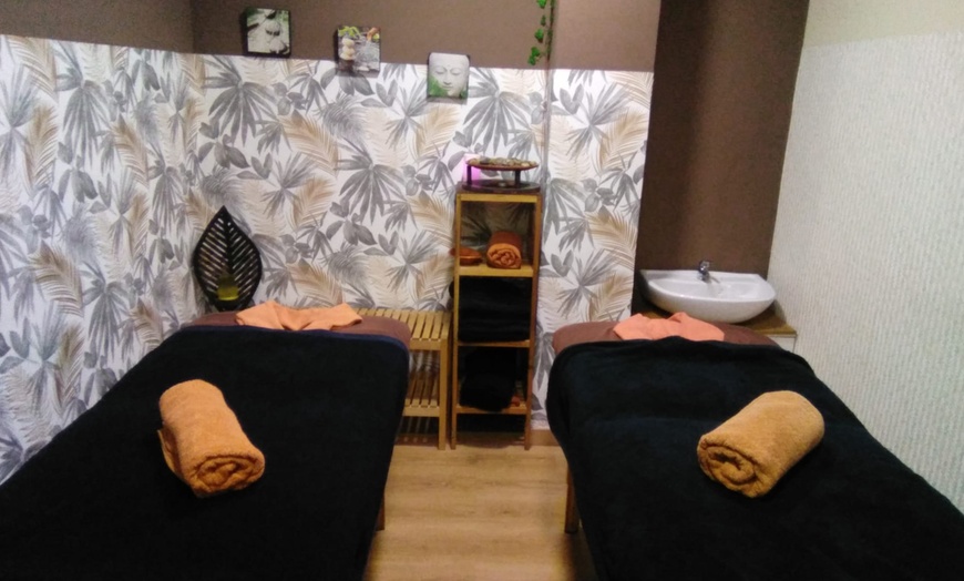 Image 2: Masaje en pareja relajante o balinés de 30 o 45 min