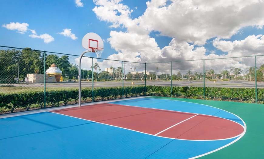 Image 9: Family-Friendly Resort In Greater Orlando