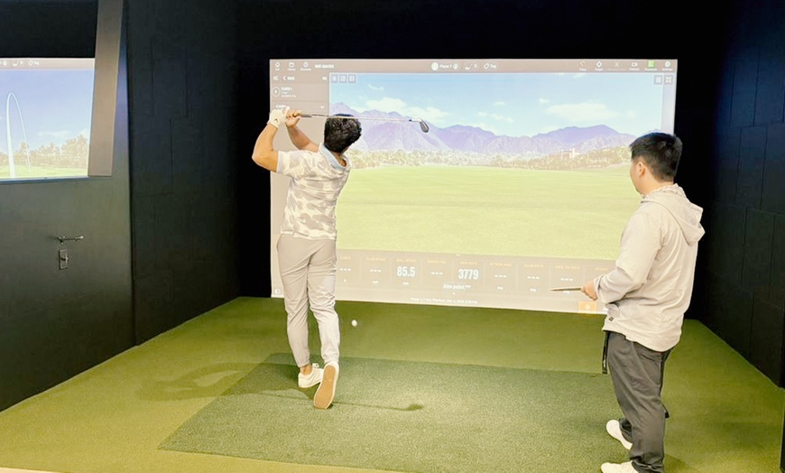Image 2: One, Two, Three, or Four Hours of Virtual Golf Sessions with Friends