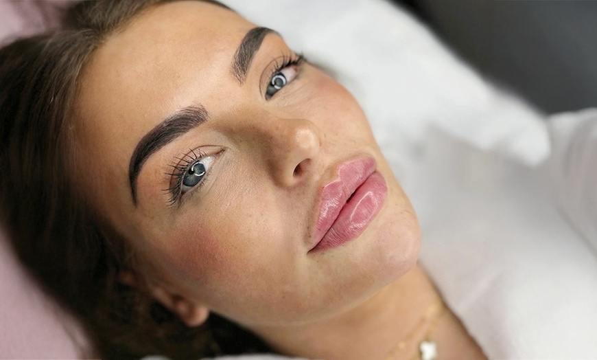 Image 3: Refresh Your Skin with One or Two Hydra Facials or VI Peels