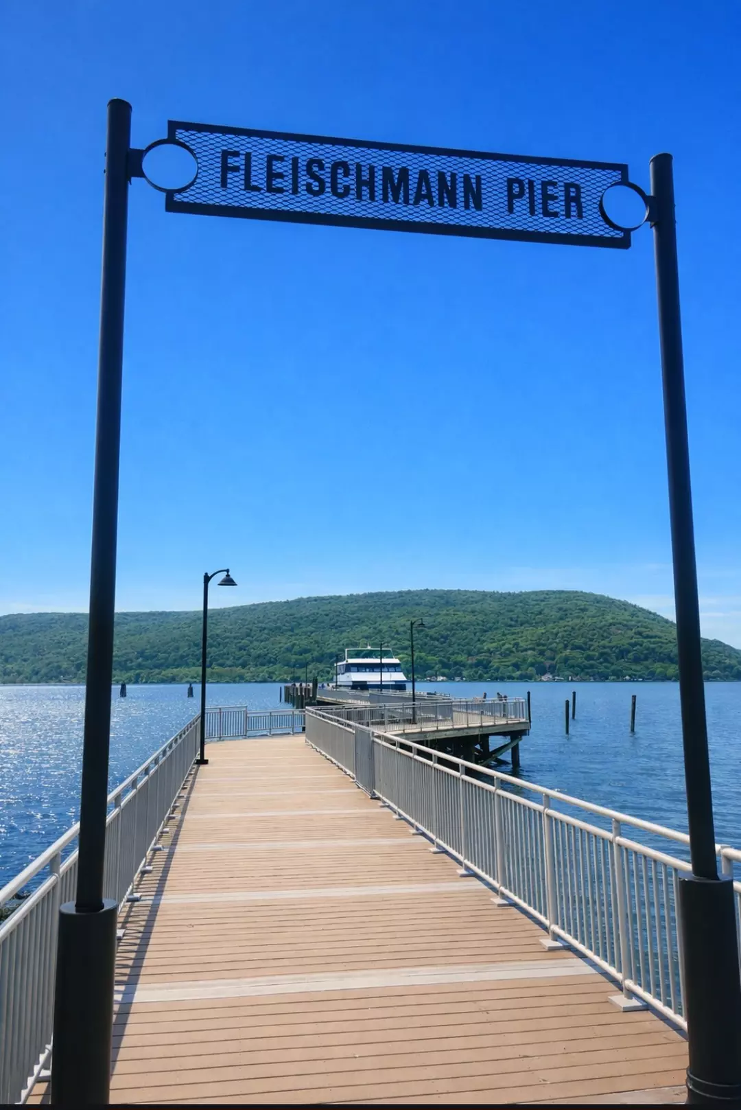 2.5-Hour Weekend Brunch Cruise – Hudson River