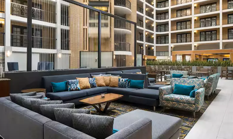 Embassy Suites by Hilton Austin Central Hotel - Spacious Suites & Free Breakfast Near Downtown Austin