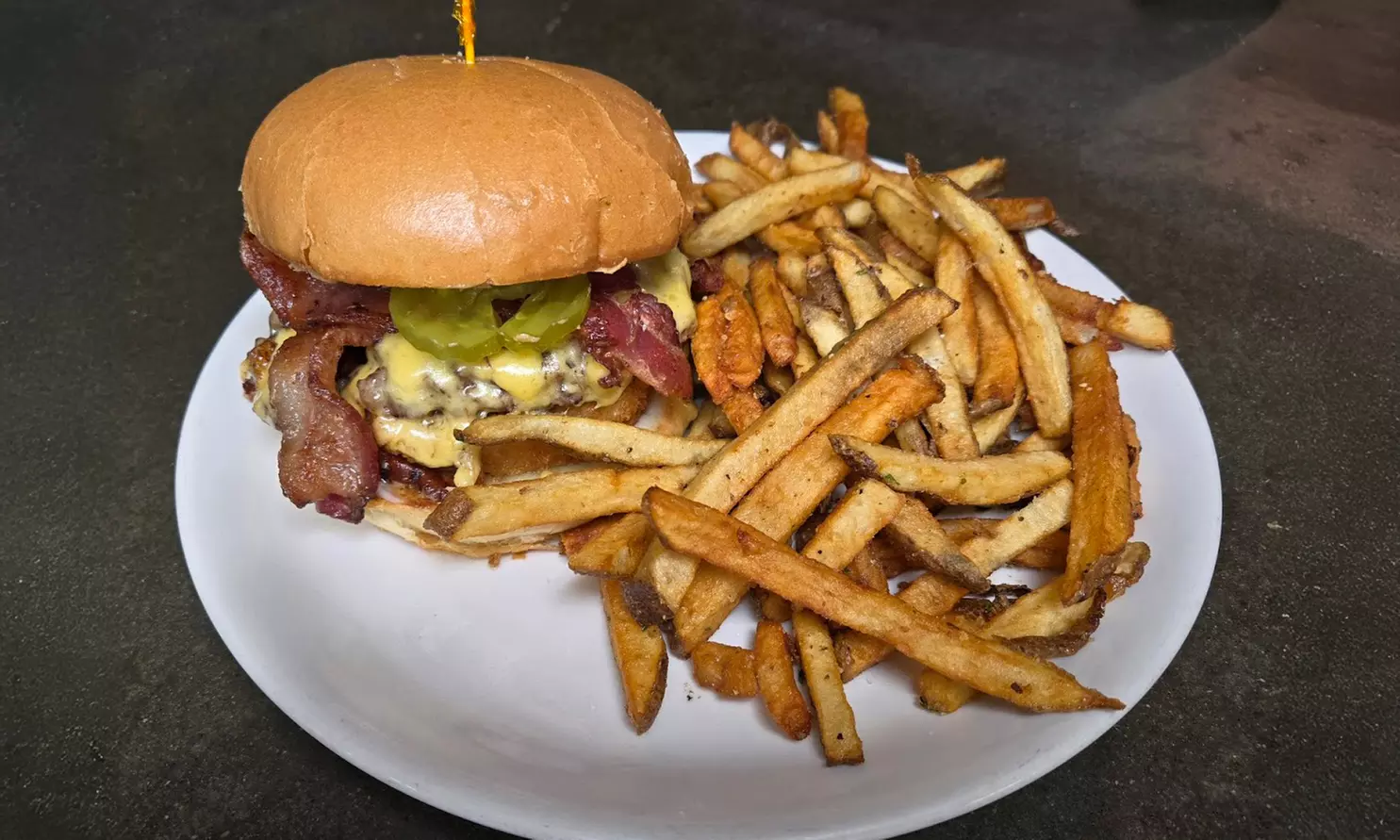 Savor Fresh Flavors with $40 or $80 Credit for Food and Drinks