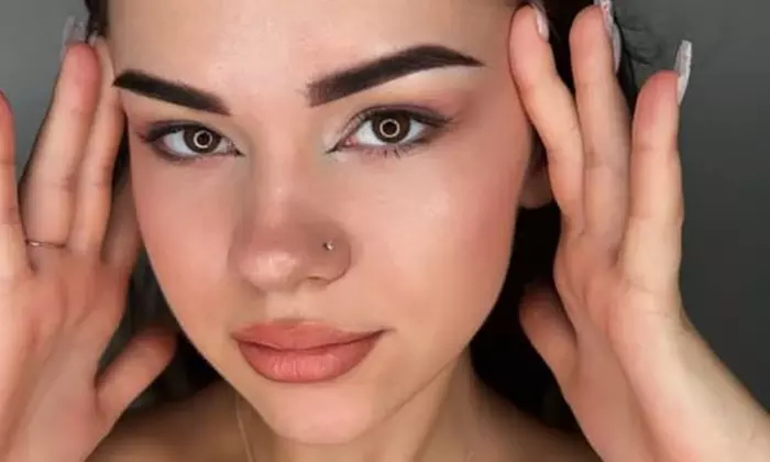 Powder Brows, Aquarelle Lips oder Wimpernkranzverdichtung für 1 Person