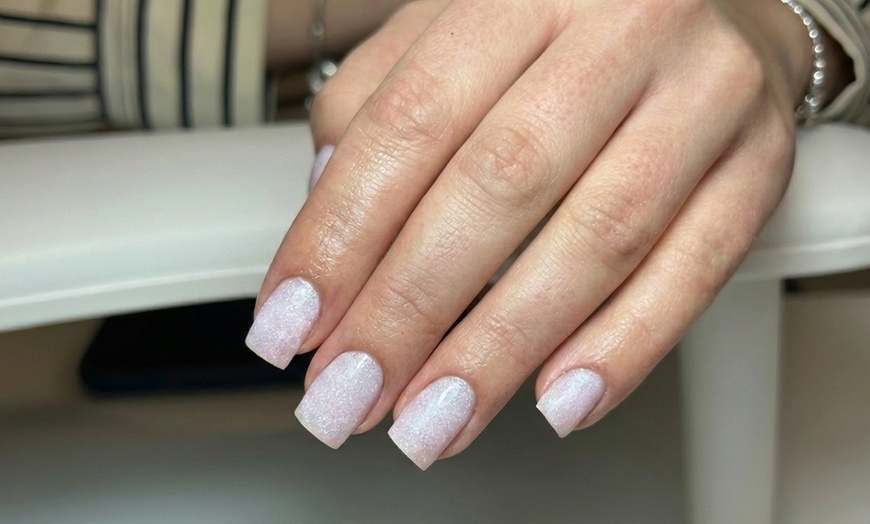 Image 5: Zadbaj o paznokcie z manicure hybrydowym lub żelowym