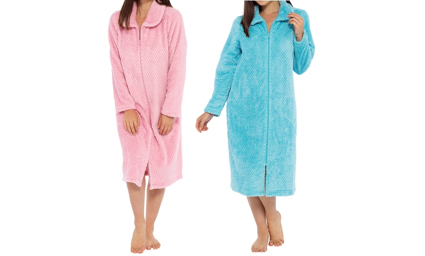 Image 1: Fleece Zip-Up Robe