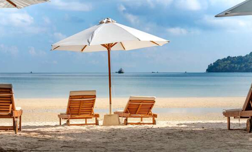 Image 3: Escapada en la costa: caja de regalo para 2 con 1 noche y desayuno