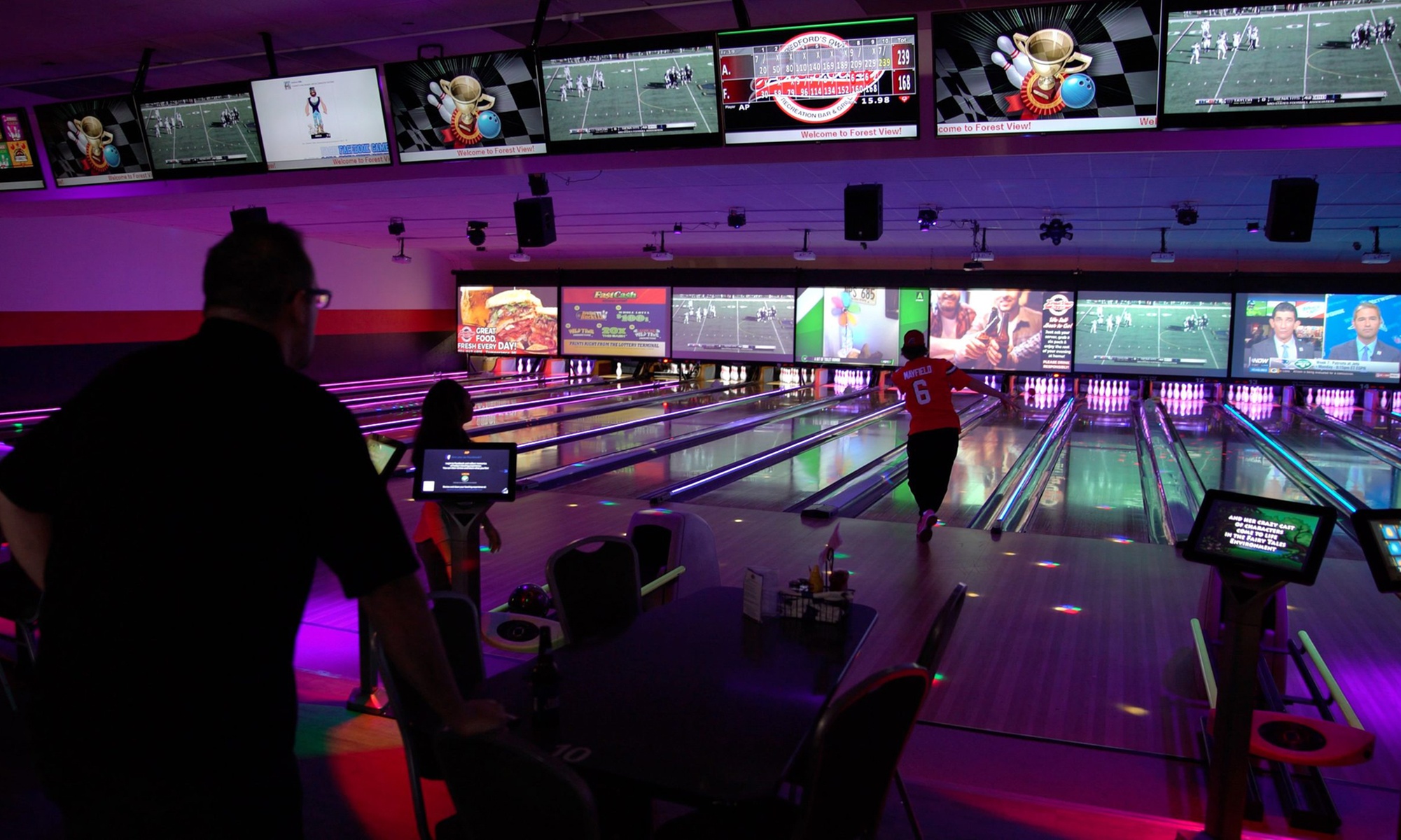 1 or 2-Hour Lane & Shoe Rental for Up To 5 People at Forest View Lanes