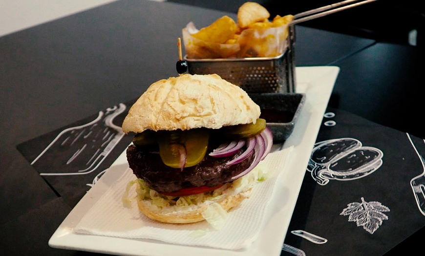 Image 9: Menú completo de burgers, cachopo XXL o carne a elegir para 2 personas