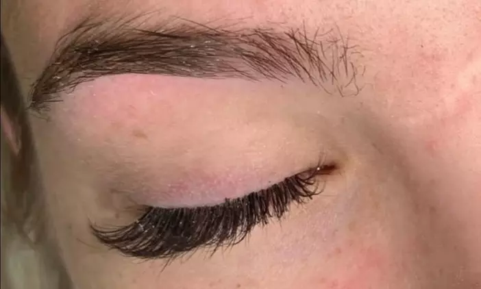 Achieve Flawless Brows with Eyebrow Threading and Tinting