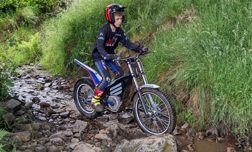 Image 8: Kids' Motorbike 2 Hour Session with T-Shirt Included