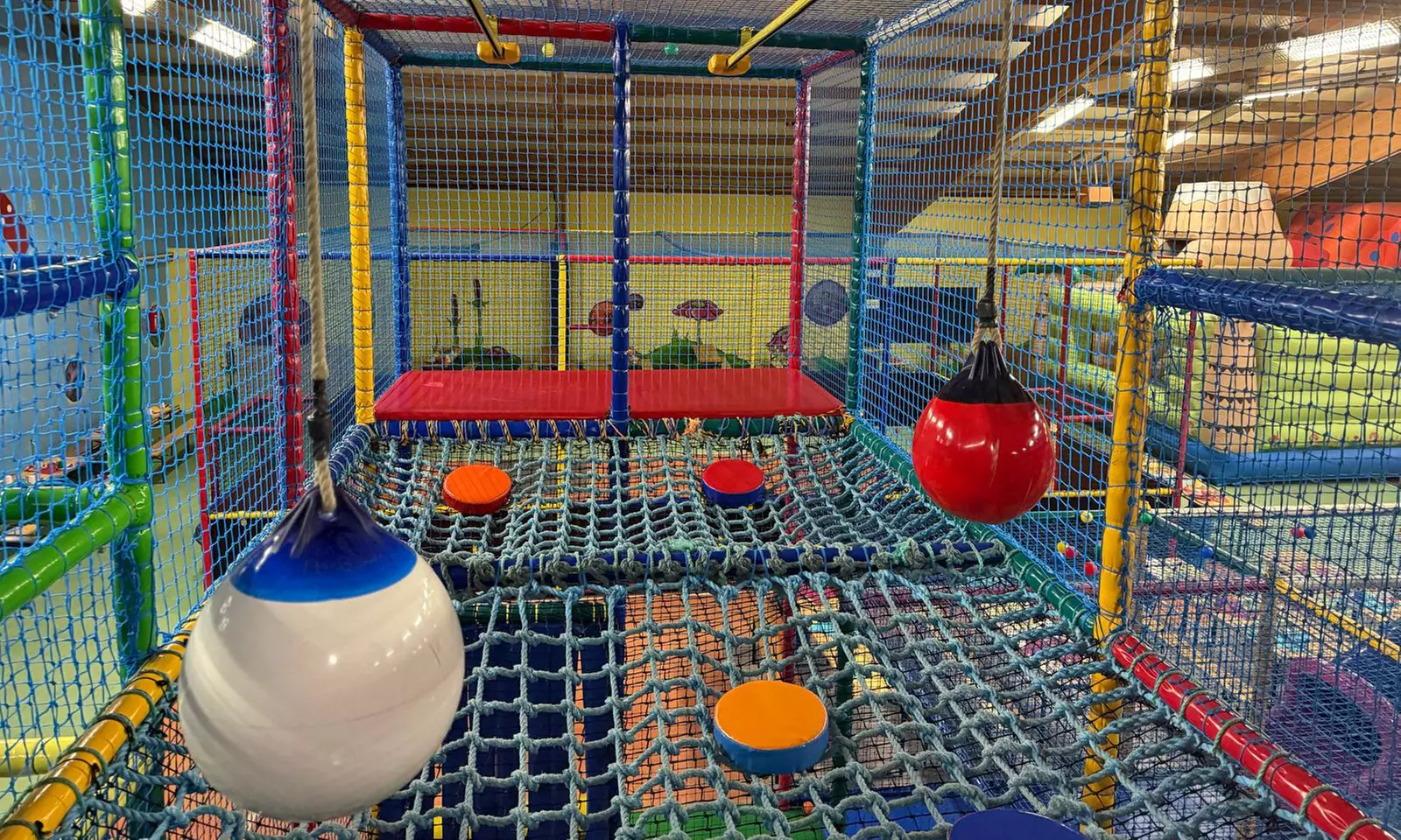 Eintrittskarte für das Kids & Play für 1 - 2 Erwachsene & 1 - 2 Kinder