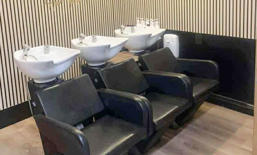 Image 6: Transform Your Hair with a Brazilian Blow Dry