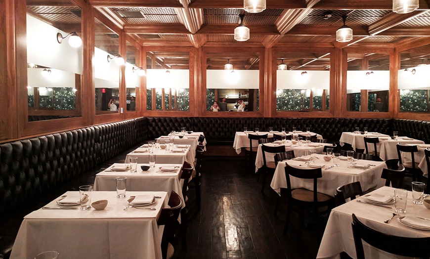 Image 7: Dossier Hotel