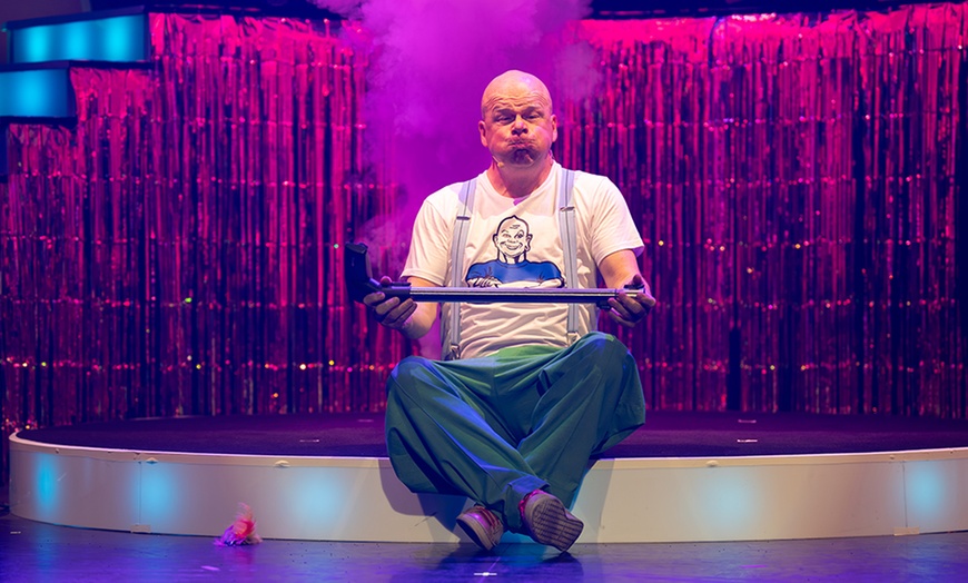 Image 5: 1 Ticket für Fresh ’n’ Funky im Apollo Variete