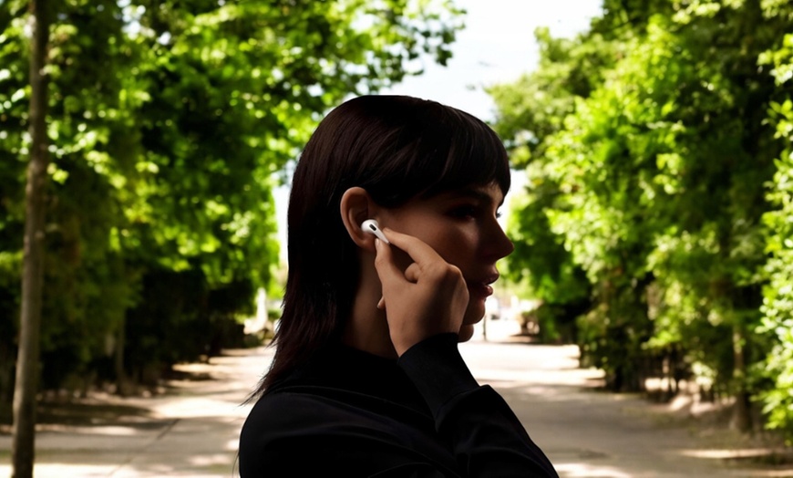 Image 2: Auriculares Wireless Touch con carga inalámbrica