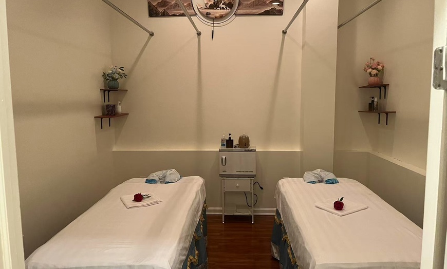 Image 5: Spa Packages with Massage and Hot Stones at Healing Hands Spa