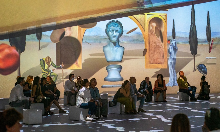 Image 6: Voyage haletant dans l'univers surréaliste de Dalí