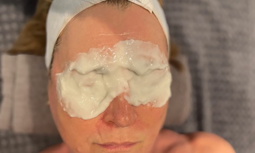 Image 4: Revitalize Tired Eyes: Opti Firm Eye Treatment