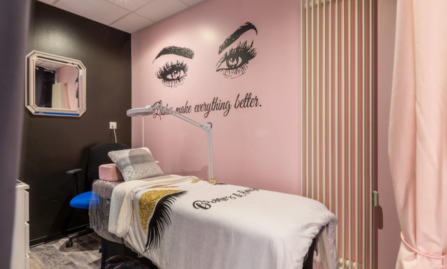Image 2: Soins visage et massages relaxants à Arômes Nomades