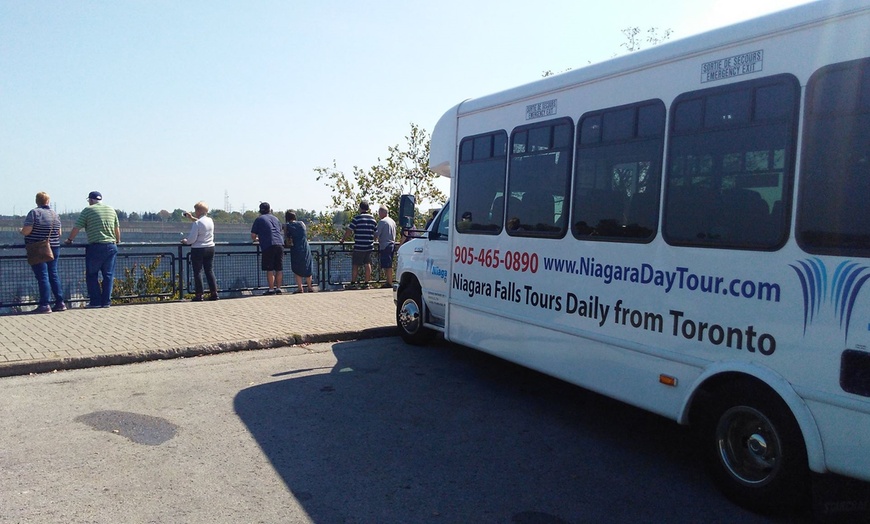 Image 4: Niagara Falls Bus Sightseeing Tour - Up to 23% Off