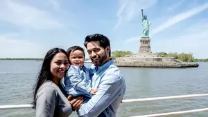 Statue of Liberty Cruise: 1-Hour Guided NYC Harbor Tour