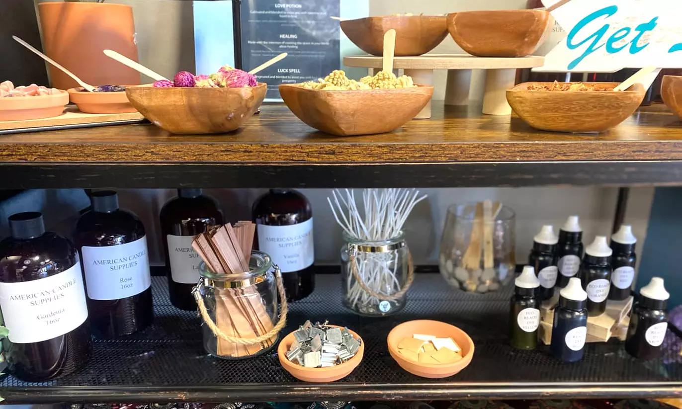 Get Signature Candle Making Class for 1, 2, 4, or 6 (Valid Mon-Fri) (Up to 54% Off) - Primary Image