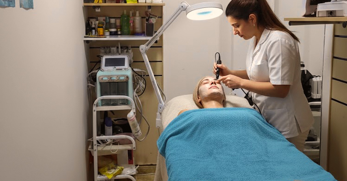 Tratamiento de limpieza facial en Alicante