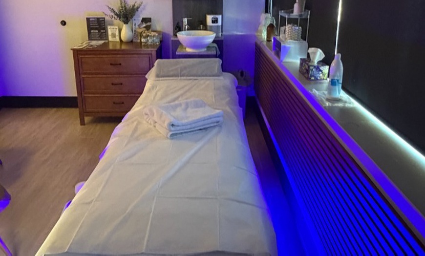 Image 5: Sculpt, Tone, And Glow with 30,45,60,or 90-Min Sculpting Sessions 