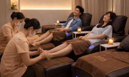 60-Minute Aromatherapy Full Body Massage with 30-Minute Luxury Spa Facial - King Feet Massage - Richmond (Cooney Rd)
