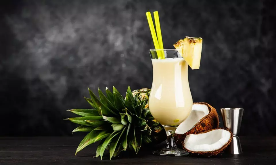 Craft Unique Cocktails with a Mixology Experience for 1, 2 or 4