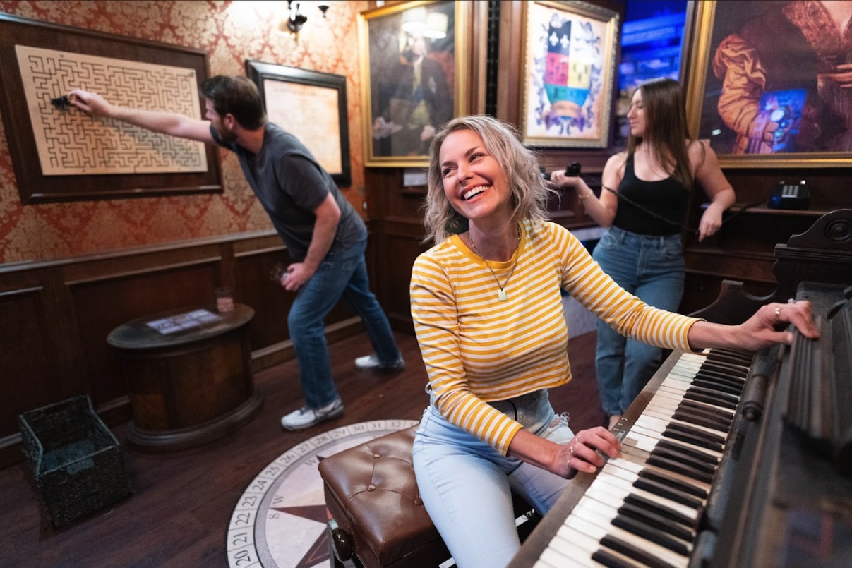 Unlock Fun with a Private Escape Room for Four or Six People!