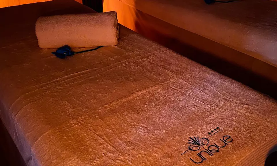 Jusqu'à 45% de remise sur Massage chez Unique Wellness & SPA