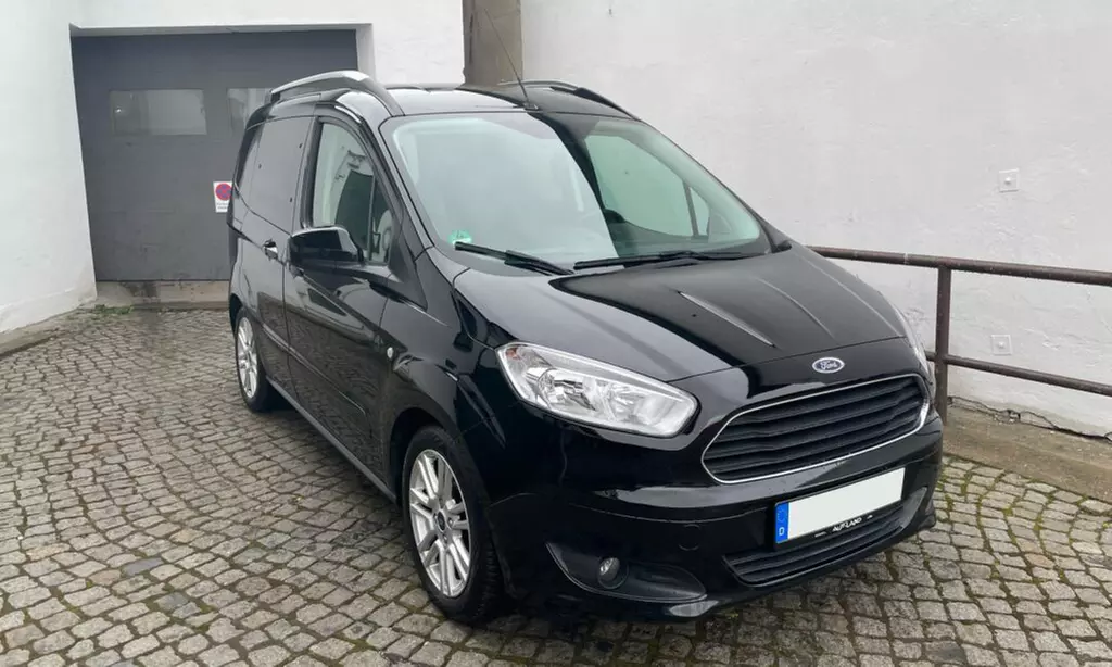 Innenraumreinigung opt. mit Außenwäsche für 1 PKW