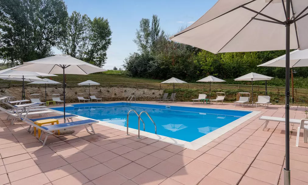 Perugia, Montone: Soggiorno per 2, 3 o 4 persone in mezza pensione