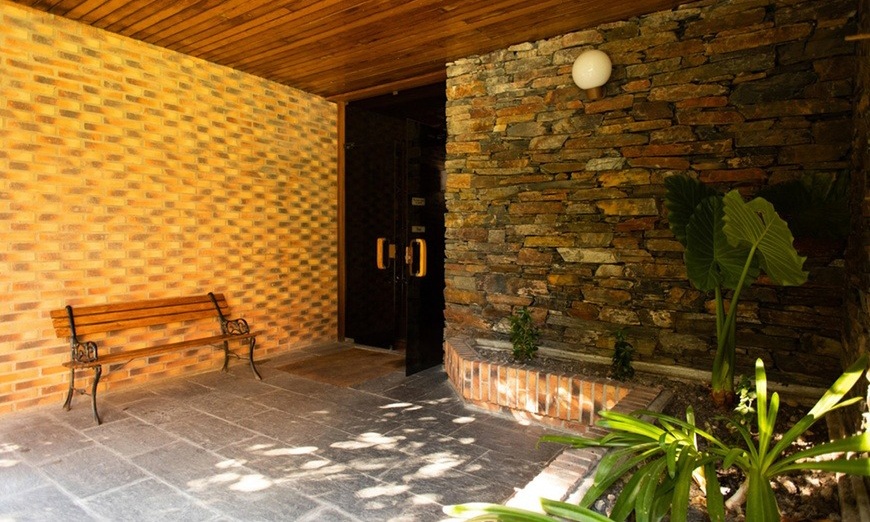 Image 10: Head spa pro de 60 minutos con limpieza facial, Indiba o Hifu 