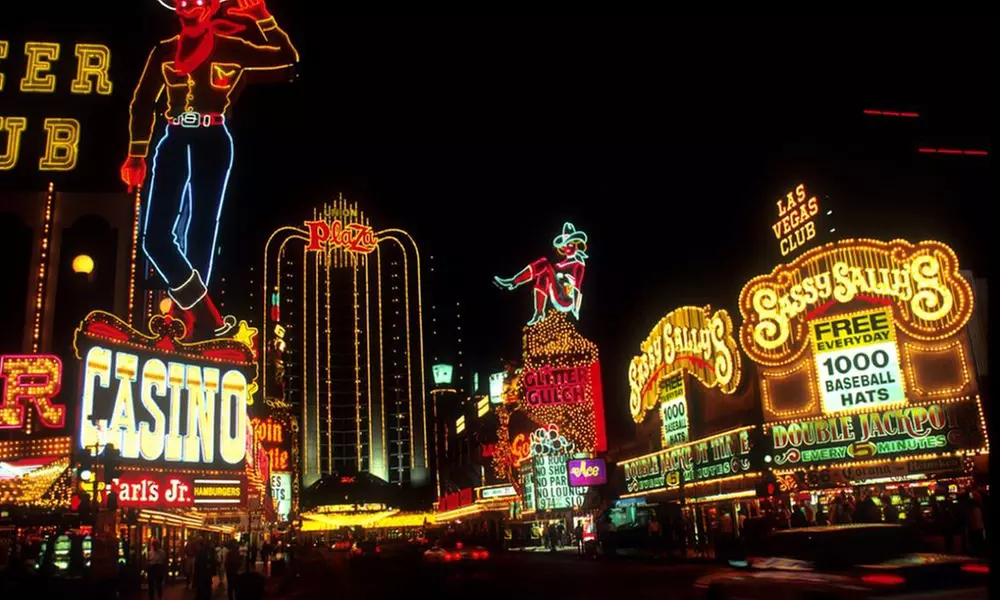 2 Hour Weird Drunk History Tour of Fremont Street/Old Vegas for Upto 6