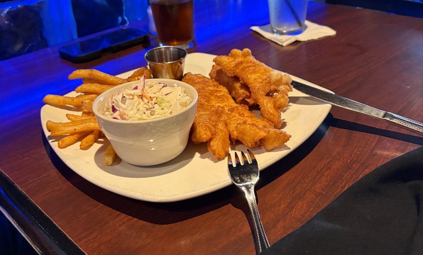 Image 6: Indulge in Unique Beachfront Dining with $40 Towards Food & Drinks